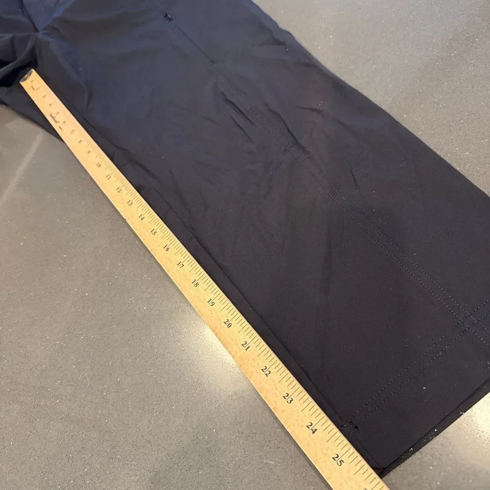 NWT Kirkland Signature Ladies Travel Pants Black Size 14 Zip Phone Pocket